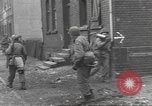 Standbild 35th Infantry Division Herne Deutschland, 1945, aus Sekunde 23 historischem Filmmaterial Videoclip 65675057856