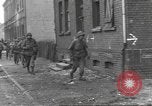 Standbild 35th Infantry Division Herne Deutschland, 1945, aus Sekunde 29 historischem Filmmaterial Videoclip 65675057856
