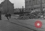 Standbild 35th Infantry Division Herne Deutschland, 1945, aus Sekunde 44 historischem Filmmaterial Videoclip 65675057856
