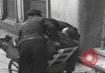 Standbild 35th Infantry Division Herne Deutschland, 1945, aus Sekunde 58 historischem Filmmaterial Videoclip 65675057856