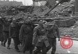 Standbild 35th Infantry Division Herne Deutschland, 1945, aus Sekunde 12 historischem Filmmaterial Videoclip 65675057857