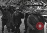 Standbild 35th Infantry Division Herne Deutschland, 1945, aus Sekunde 15 historischem Filmmaterial Videoclip 65675057857