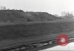 Standbild 35th Infantry Division Herne Deutschland, 1945, aus Sekunde 31 historischem Filmmaterial Videoclip 65675057857