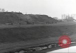 Standbild 35th Infantry Division Herne Deutschland, 1945, aus Sekunde 35 historischem Filmmaterial Videoclip 65675057857