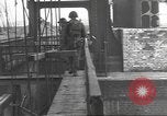 Standbild 35th Infantry Division Herne Deutschland, 1945, aus Sekunde 45 historischem Filmmaterial Videoclip 65675057857