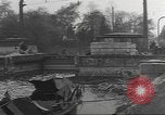 Standbild 35th Infantry Division Herne Deutschland, 1945, aus Sekunde 53 historischem Filmmaterial Videoclip 65675057857