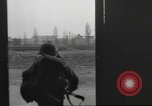Standbild 35th Infantry Division Herne Deutschland, 1945, aus Sekunde 59 historischem Filmmaterial Videoclip 65675057857