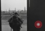 Standbild 35th Infantry Division Herne Deutschland, 1945, aus Sekunde 62 historischem Filmmaterial Videoclip 65675057857