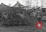 Standbild 35th Infantry Division Europa, 1945, aus Sekunde 19 historischem Filmmaterial Videoclip 65675057871