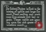 Immagine di Confezionamento della carne United States USA, 1922, secondo 25 filmato di repertorio 65675057876