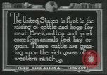 Immagine di Confezionamento della carne United States USA, 1922, secondo 49 filmato di repertorio 65675057876