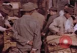 Standbild Markt Japan, 1946, aus Sekunde 16 historischem Filmmaterial Videoclip 65675057893
