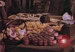 Standbild Markt Japan, 1946, aus Sekunde 46 historischem Filmmaterial Videoclip 65675057893
