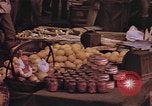 Standbild Markt Japan, 1946, aus Sekunde 47 historischem Filmmaterial Videoclip 65675057893