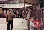 Immagine di Le attività di strada Kyoto in Giappone, 1946, secondo 14 filmato di repertorio 65675057895