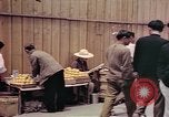 Immagine di Le attività di strada Kyoto in Giappone, 1946, secondo 53 filmato di repertorio 65675057895