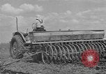 Image farms Northwestern United States USA, 1942, de la seconde 27 séquences d'archives historiques vidéo 65675057906