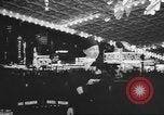 Standbild Lkw-Transport Industrie arbeiten in der Nacht New York City USA, 1940, aus Sekunde 56 historischem Filmmaterial Videoclip 65675057913