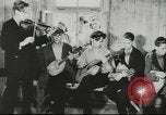 Standbild deutsche Volk Berlin Deutschland, 1943, aus Sekunde 54 historischem Filmmaterial Videoclip 65675057915