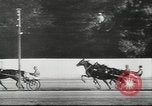 Immagine di Cavallo e buggy race Vienna Austria, 1943, secondo 35 filmato di repertorio 65675057926