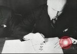 Immagine di Reciproco patto di aiuto Zagabria Jugoslavia, 1943, secondo 17 filmato di repertorio 65675057927