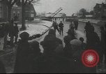 Standbild Eislaufen Berlin Deutschland, 1942, aus Sekunde 11 historischem Filmmaterial Videoclip 65675057933