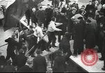 Standbild Eislaufen Berlin Deutschland, 1942, aus Sekunde 20 historischem Filmmaterial Videoclip 65675057933