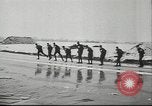 Standbild Eislaufen Berlin Deutschland, 1942, aus Sekunde 43 historischem Filmmaterial Videoclip 65675057933