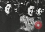 Standbild Eiskunstlauf Berlin Deutschland, 1942, aus Sekunde 21 historischem Filmmaterial Videoclip 65675057934