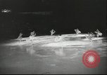 Standbild Eiskunstlauf Berlin Deutschland, 1942, aus Sekunde 58 historischem Filmmaterial Videoclip 65675057934