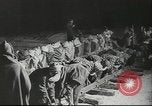Image les responsables français de Vichy désert du Sahara en Afrique, 1942, de la seconde 20 séquences d'archives historiques vidéo 65675057935