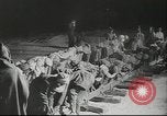 Image les responsables français de Vichy désert du Sahara en Afrique, 1942, de la seconde 21 séquences d'archives historiques vidéo 65675057935
