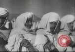 Image les responsables français de Vichy désert du Sahara en Afrique, 1942, de la seconde 60 séquences d'archives historiques vidéo 65675057935