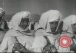 Image les responsables français de Vichy désert du Sahara en Afrique, 1942, de la seconde 61 séquences d'archives historiques vidéo 65675057935