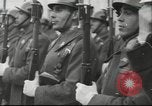 Standbild Francisco Franco hosts der portugiesische Premierminister in Zweiten Weltkrieg Sevilla Spanien, 1942, aus Sekunde 6 historischem Filmmaterial Videoclip 65675057937