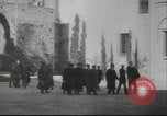 Standbild Francisco Franco hosts der portugiesische Premierminister in Zweiten Weltkrieg Sevilla Spanien, 1942, aus Sekunde 27 historischem Filmmaterial Videoclip 65675057937