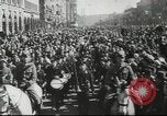 Immagine di Presentano militare Vienna Austria, 1942, secondo 4 filmato di repertorio 65675057939