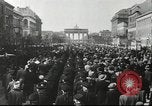 Immagine di Presentano militare Vienna Austria, 1942, secondo 17 filmato di repertorio 65675057939