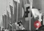 Immagine di Presentano militare Vienna Austria, 1942, secondo 20 filmato di repertorio 65675057939
