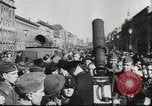 Immagine di Presentano militare Vienna Austria, 1942, secondo 27 filmato di repertorio 65675057939