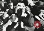 Immagine di Presentano militare Vienna Austria, 1942, secondo 41 filmato di repertorio 65675057939