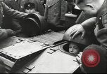 Immagine di Presentano militare Vienna Austria, 1942, secondo 46 filmato di repertorio 65675057939
