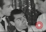 Standbild flämischen Musiker Berlin Deutschland, 1942, aus Sekunde 30 historischem Filmmaterial Videoclip 65675057940