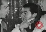 Standbild flämischen Musiker Berlin Deutschland, 1942, aus Sekunde 38 historischem Filmmaterial Videoclip 65675057940