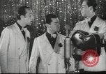 Standbild flämischen Musiker Berlin Deutschland, 1942, aus Sekunde 45 historischem Filmmaterial Videoclip 65675057940