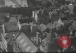Immagine di Gli edifici danneggiati Lubeck Germania, 1942, secondo 21 filmato di repertorio 65675057943