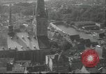 Immagine di Gli edifici danneggiati Lubeck Germania, 1942, secondo 25 filmato di repertorio 65675057943