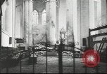Immagine di Gli edifici danneggiati Lubeck Germania, 1942, secondo 48 filmato di repertorio 65675057943