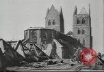 Immagine di Gli edifici danneggiati Lubeck Germania, 1942, secondo 53 filmato di repertorio 65675057943