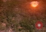 Standbild Air Strike Missionen Südostasien, 1967, aus Sekunde 10 historischem Filmmaterial Videoclip 65675057951
